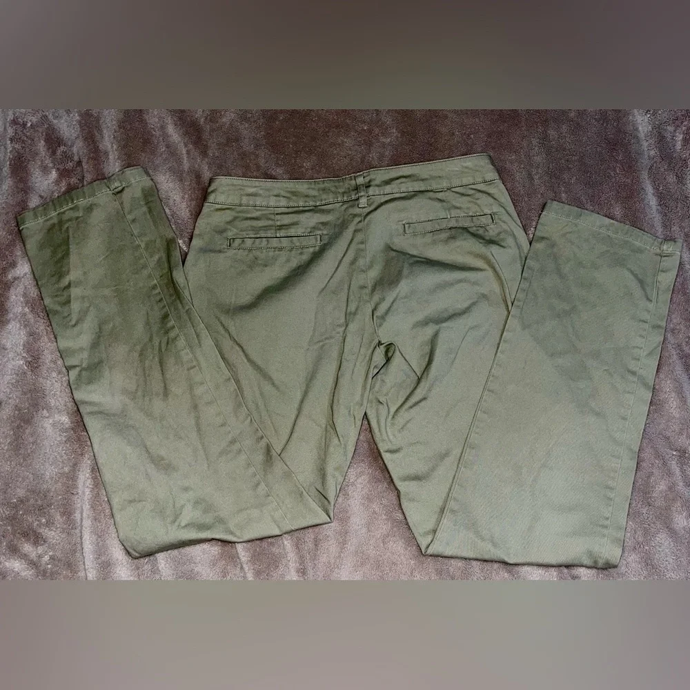 Dickies Women’s Khaki Pants Size 11 Juniors - Picture 3 of 3